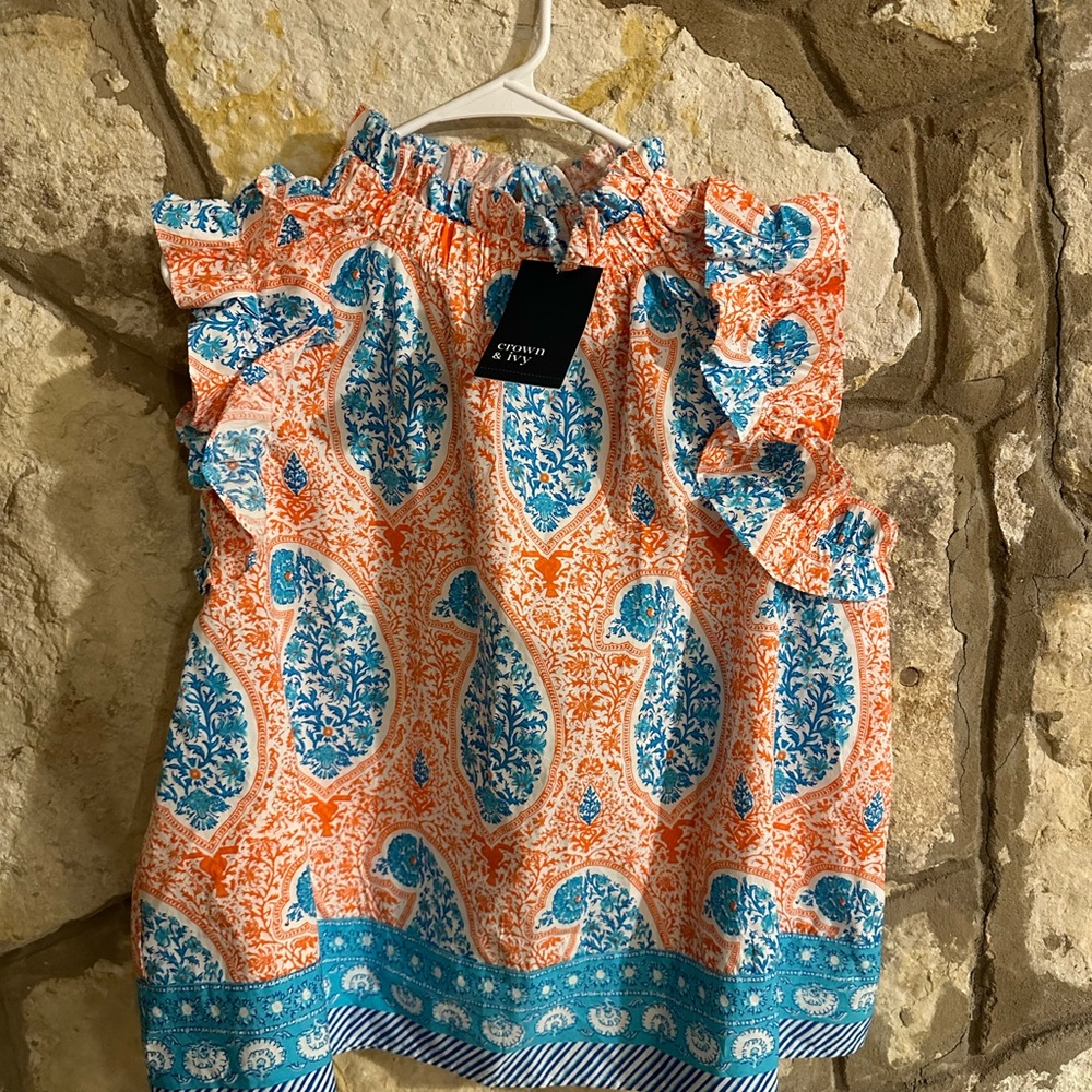 NEW Crown and Ivy Ruffle Statement Paisley Blouse - Picture 2 of 4